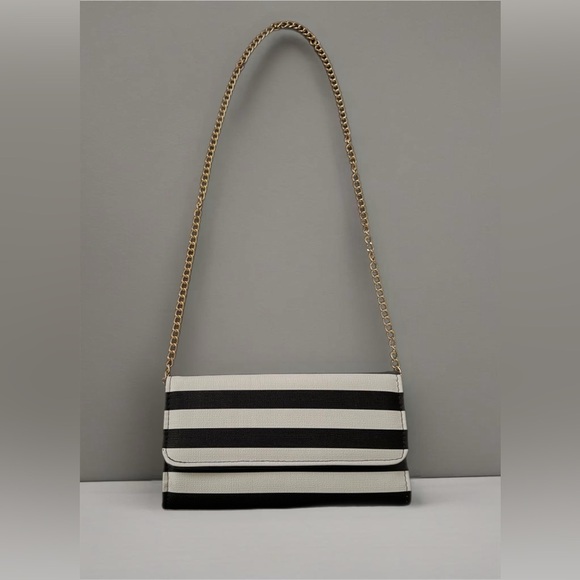 KUT from the Kloth Black&White Trifold Vegan Envelop Striped Wallet Bonus Chain - Picture 1 of 9